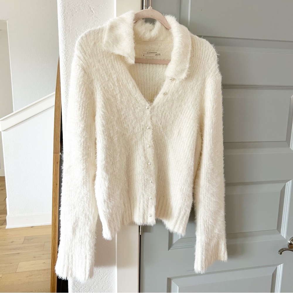 Anthropologie Pearl Button Fuzzy Cardigan Sweater - Picture 4 of 7